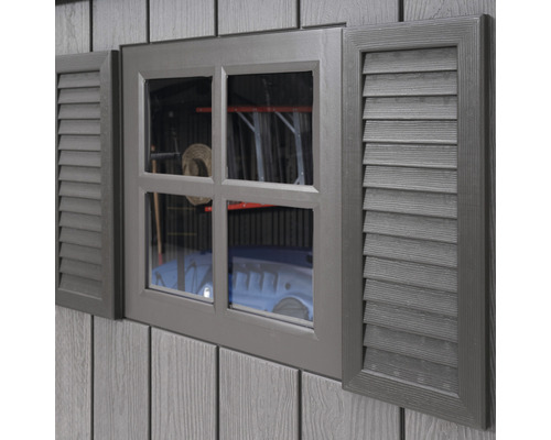 Raam met luiken voor tuinhuis