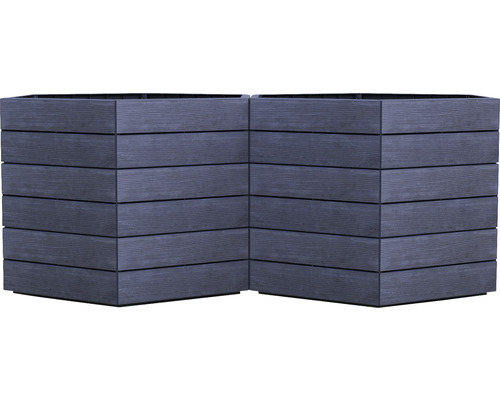 Twee houten plantenbakken