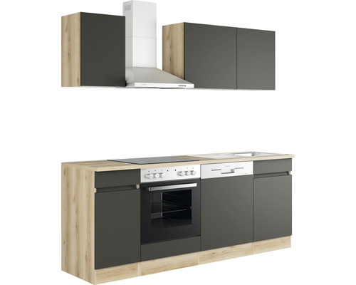 Inbouwkeuken met spoelbak, kooktoestel, afzuigkap en hangkasten