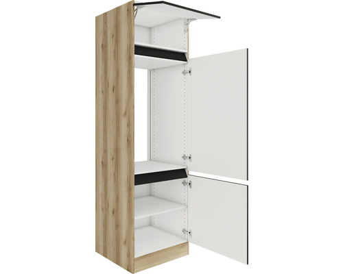 Keukenkast met planken en open deuren