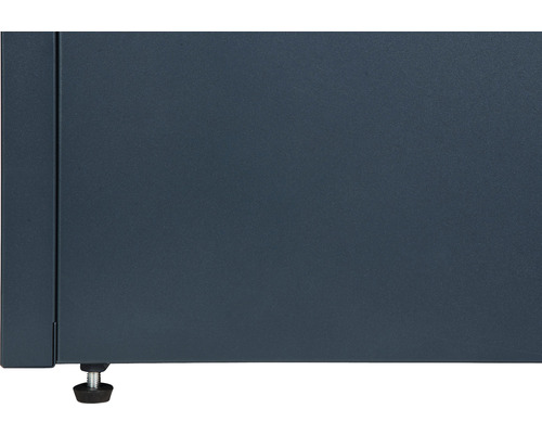 Detailweergave van een meubelstuk met verstelbare poten