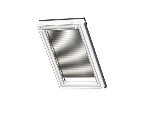 Dakvenster met jaloezie voor lichtregulering