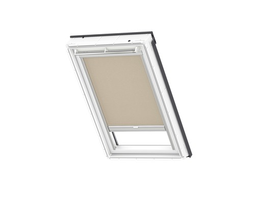 Dakvenster met rolgordijn voor verduistering