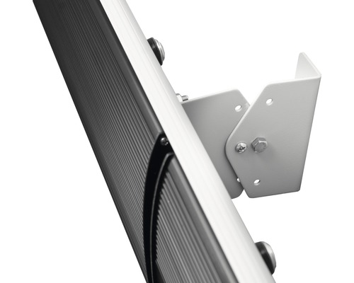 Detail van een terrasverwarmer met beugel