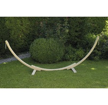 Houten hangmatstandaard in de tuin