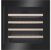 Wijnkoelkast met houten planken