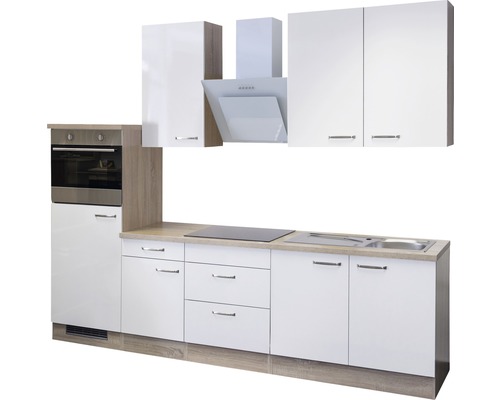 Complete keuken met boven- en onderkasten, spoelbak, kookplaat en afzuigkap.