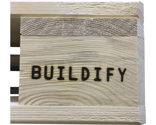 Houten kist met het opschrift Buildify