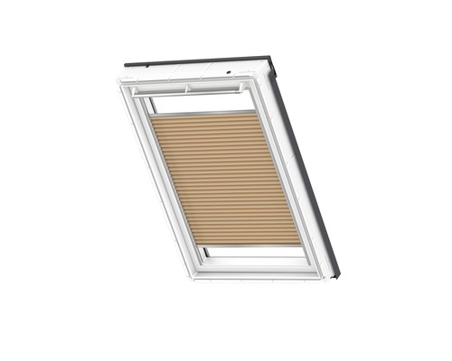 Dakvenster met gesloten plisségordijn