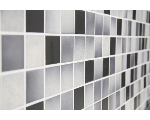 Mozaïektegels aan de muur