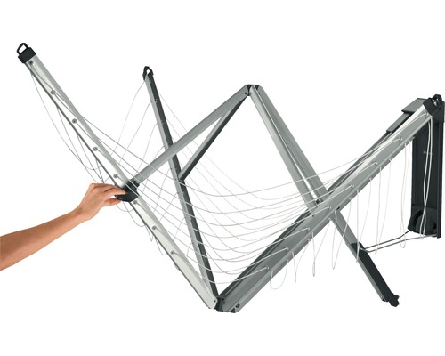 Wanddroogrek met uitschuifbare armen en waslijnen.