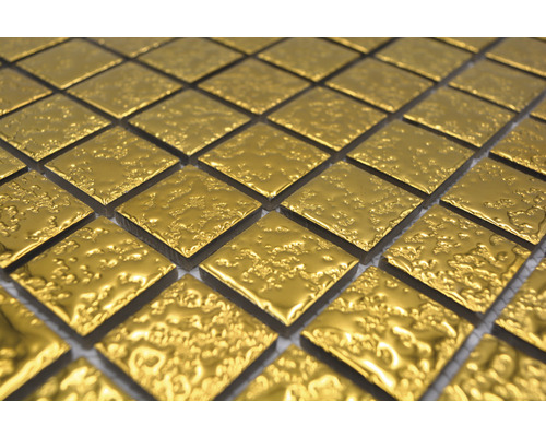 Close-up van mozaïektegels met een oneffen oppervlak