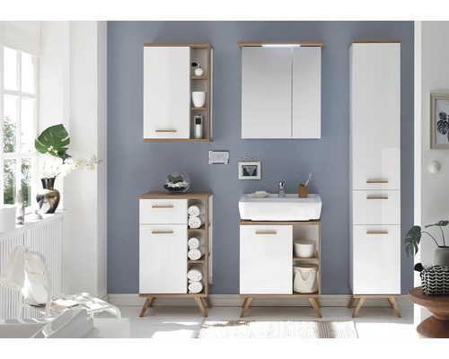 Badkamerset met wastafel, spiegelkast, onderkast en hoge kast