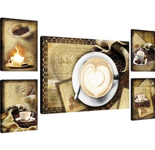 Meerdelige muurdecoratie met koffiemotief en retrodesign
