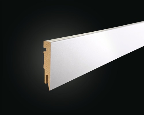 Plint in lichte uitvoering