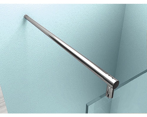 Detail van een douchecabine met metalen stabilisatiestang