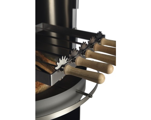 Draaibare barbecue met grillspiesen en houten handgrepen