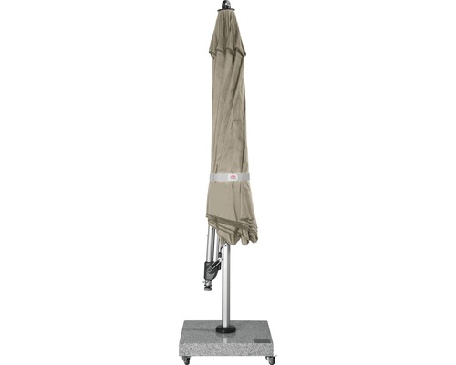 Gesloten zweefparasol met parasolvoet op wielen