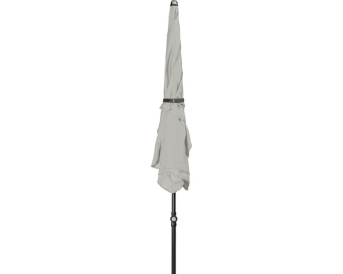 Gesloten parasol met mast
