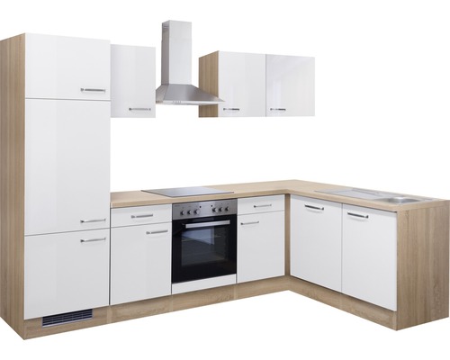 Moderne keuken met witte fronten, werkblad met houtlook en afzuigkap.