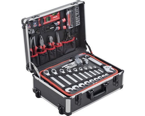 Geopende gereedschapskoffer met diverse gereedschappen zoals schroefsleutels, tangen en schroevendraaiers