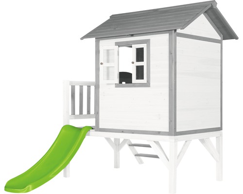 Houten speelhuis met glijbaan en raam