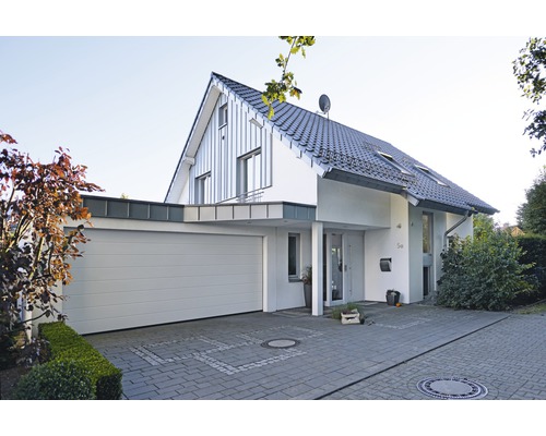 Moderne vrijstaande woning met garage en bestrate oprit