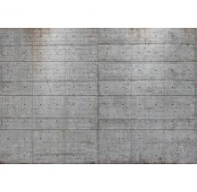 Betonnen muur met horizontale en verticale voegen