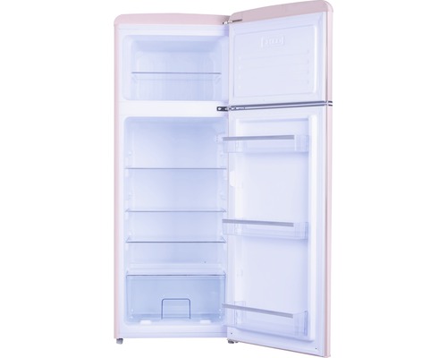 Geopende vrijstaande koel-vriescombinatie met planken