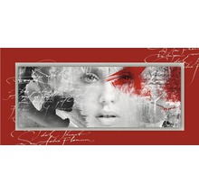Abstracte muurdecoratie met vrouwengezicht en lettertekens