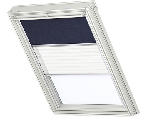 Dakvenster met verduisteringsgordijn en plisségordijn