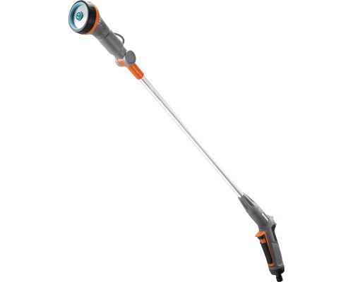 Tuinspuit met lans voor het bewateren van planten