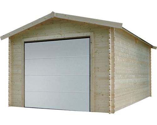 Houten garage met sectionaaldeur