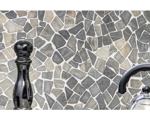 Mozaïektegel met onregelmatig gevormde stenen