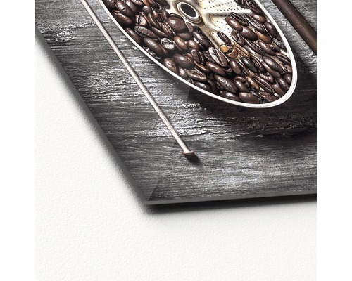 Close-up van een acryl schilderij met koffiebonenmotief