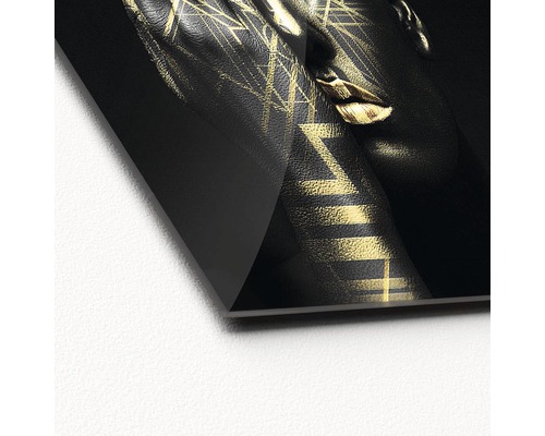 Decoratieve glazen foto met een vrouwengezicht en gouden patronen