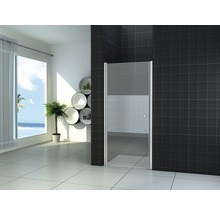 Glazen douchewand in badkamer