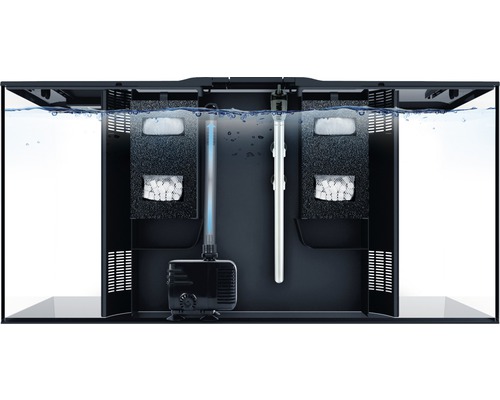 Binnenaanzicht van een aquarium met filter, pomp en verwarmingselement