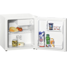 Open, kleine koelkast met etenswaren