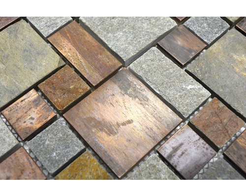 Mozaïektegels van steen en metaal