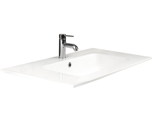 Wastafel met kraan