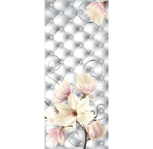 Decoratieve folie met magnolia patroon op gewatteerde achtergrond