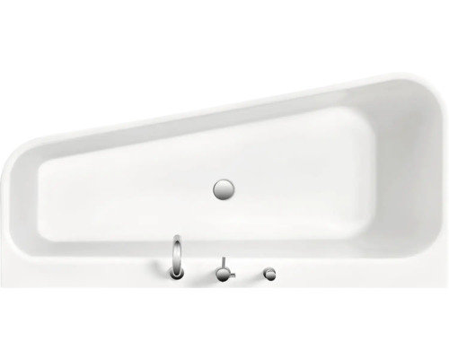 Badkuip met afvoergarnituur en kranen