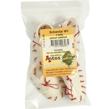 Verpakking hondensnacks in schoenvorm van runderhuid