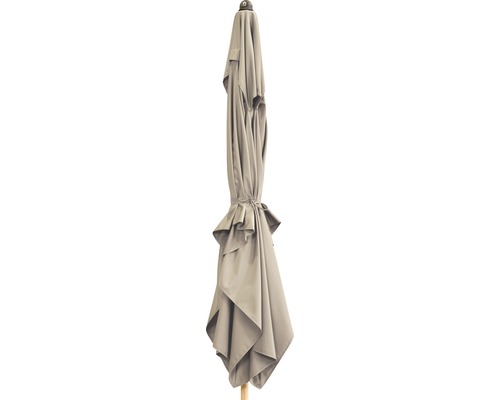 Gesloten parasol met stoffen bekleding en houten steel
