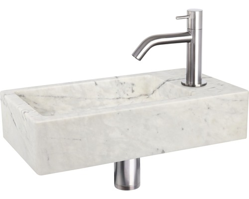 Wastafel van marmer met kraan