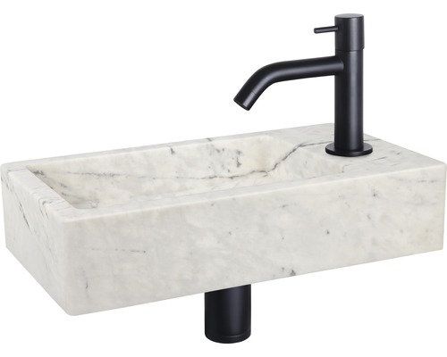 Wastafel van marmer met kraan