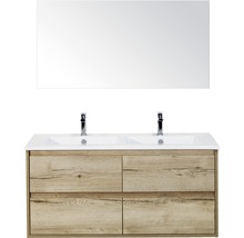 Dubbele wastafel met spiegel en onderkast in houtdesign voor de badkamer