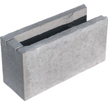 Grijze plantenbak van beton