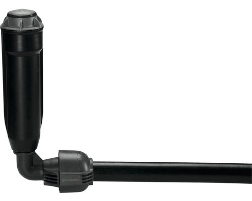 Gardena sproeier met aansluiting op een pijpleidingsysteem voor tuinbesproeiing.